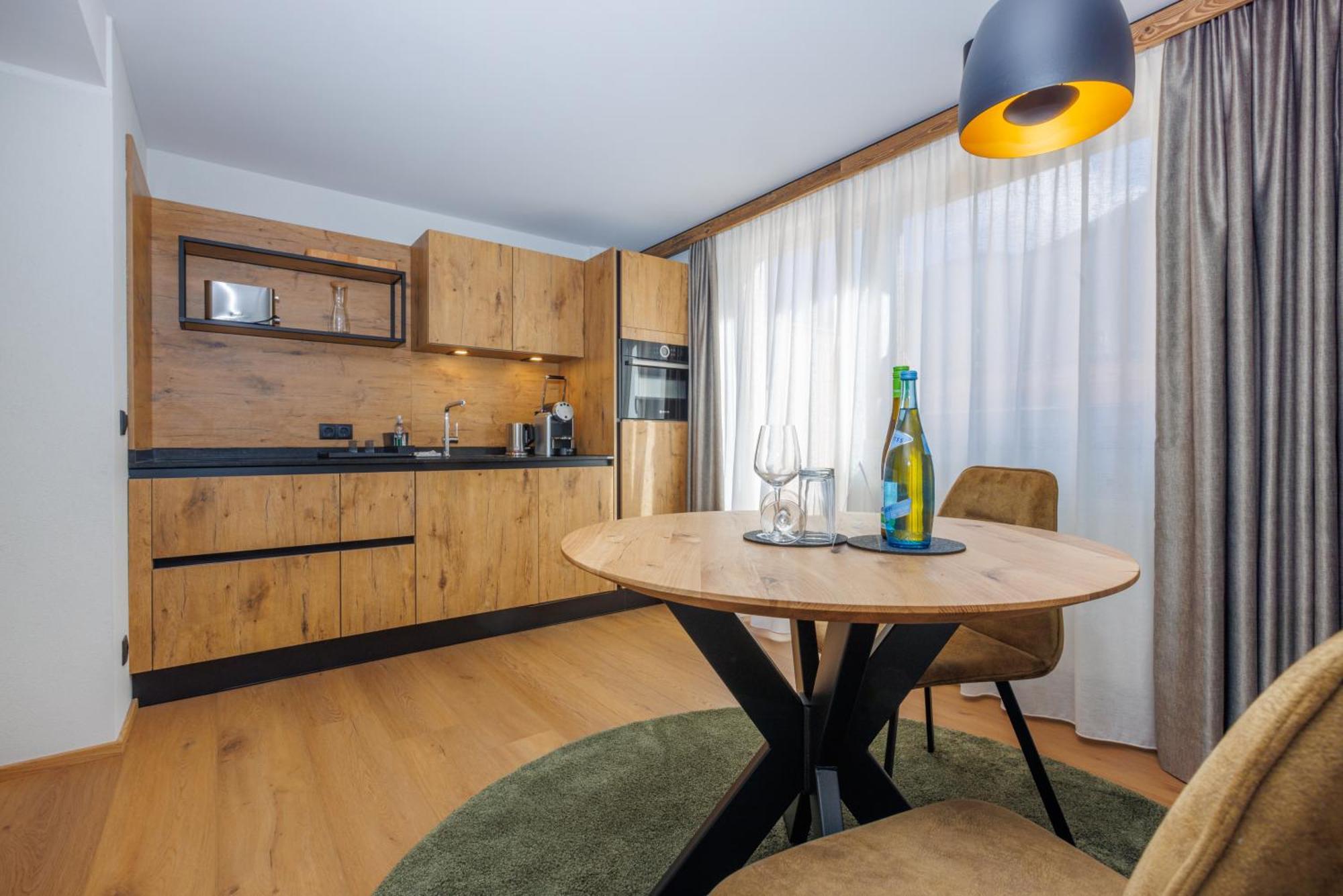 Resort Schrofenblick Mayrhofen Kamer foto